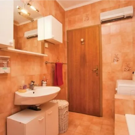Apartamento Ema